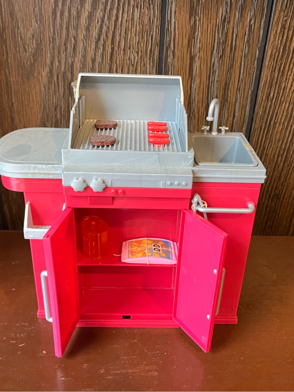 Barbie Grill Outdoor My House 2007 Pink Silver-Colored Lid & Accessories